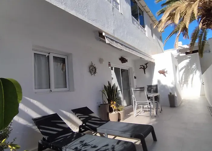 Puerto Del Carmen, Terrace, 100 M Away Apartment